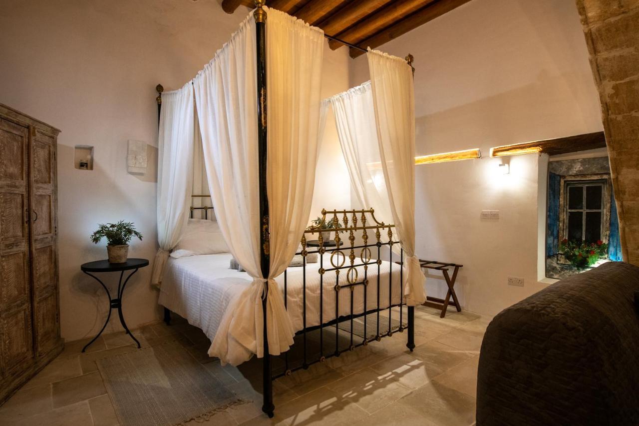Apanemia Inn Studio Лофу Экстерьер фото